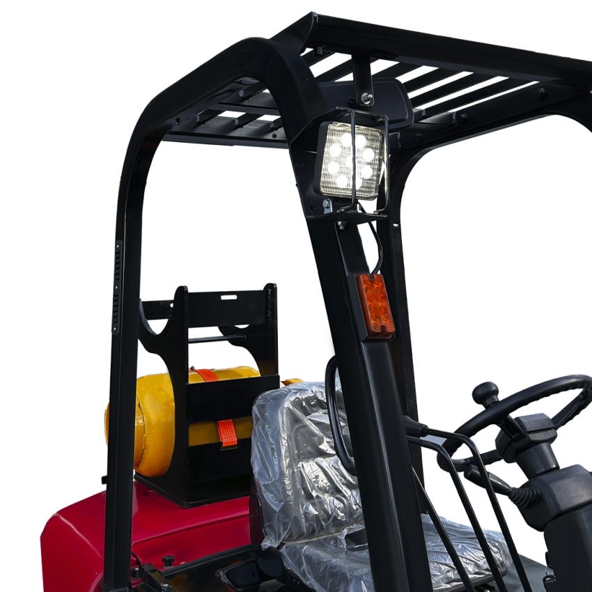 Empilhadeira a Gás 2,5 Ton Torre Triplex 5,5m - STROM