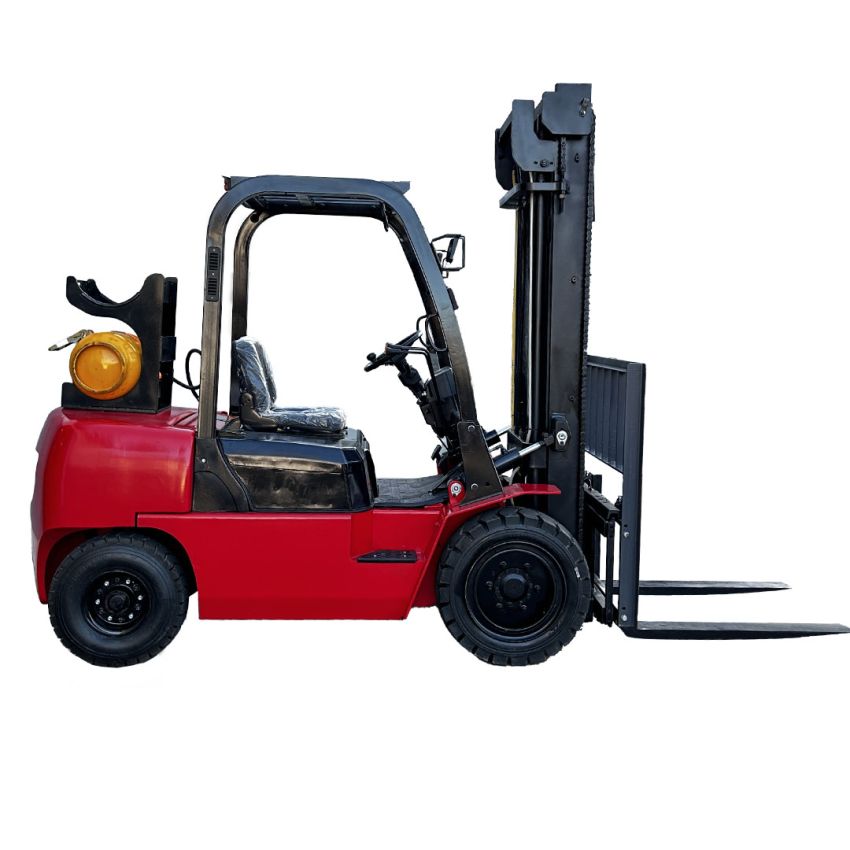 Empilhadeira a Gás 2,5 Ton Torre Triplex 5,5m - STROM